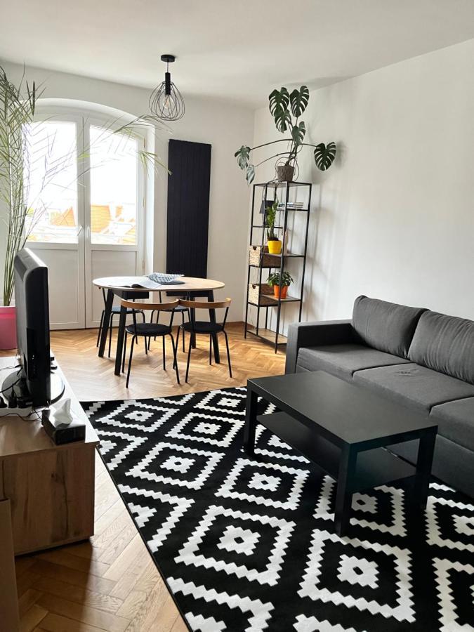 Ohmyhome - Plac Pieciu Rogow - Centrum Варшава Екстериор снимка