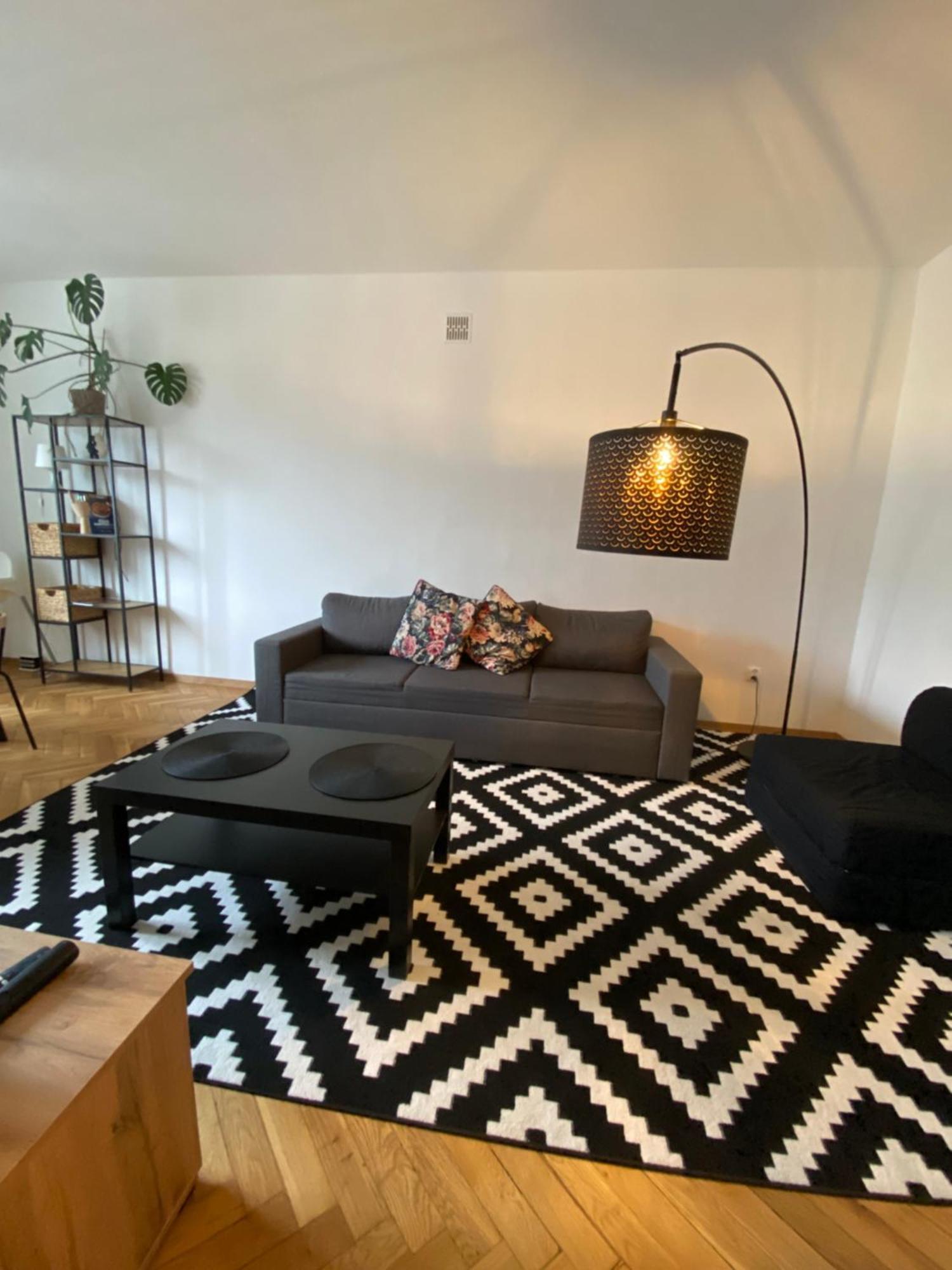 Ohmyhome - Plac Pieciu Rogow - Centrum Варшава Екстериор снимка